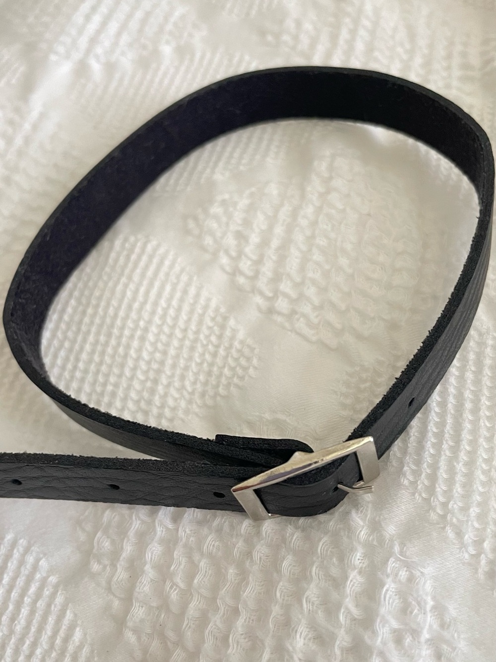Sleek Black Leather Choker Belt with Silver Buckle